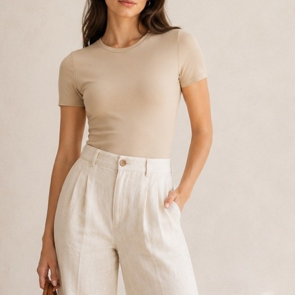 Quince Bodysuit Second Skin T Shirt Crewneck Stretch Travel Date Tan‎ Large NWT